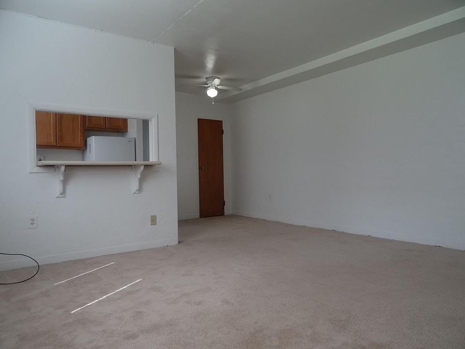 2nd image of 440 Jefferson Ave #288647326