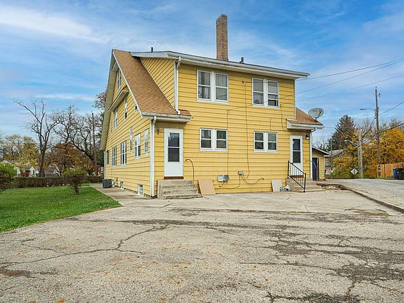 4th image of 2263-2265 Leonard Ave