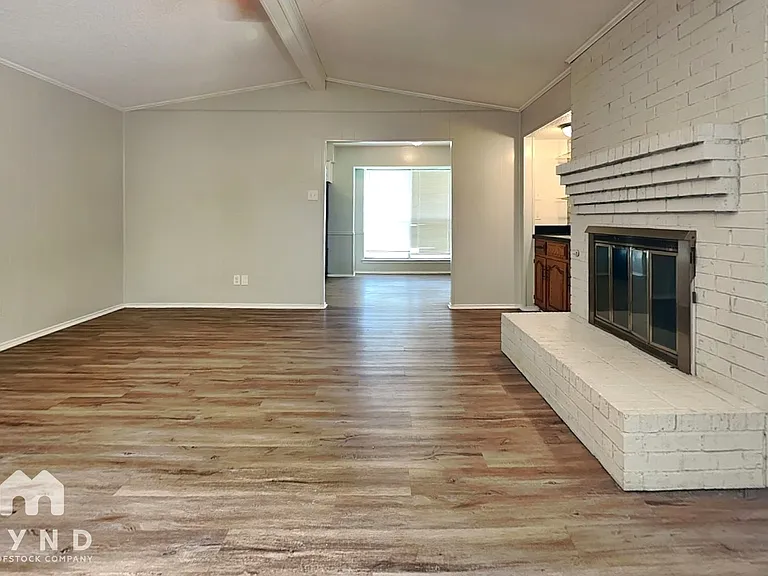 209 Los Santos Dr — Photo 10