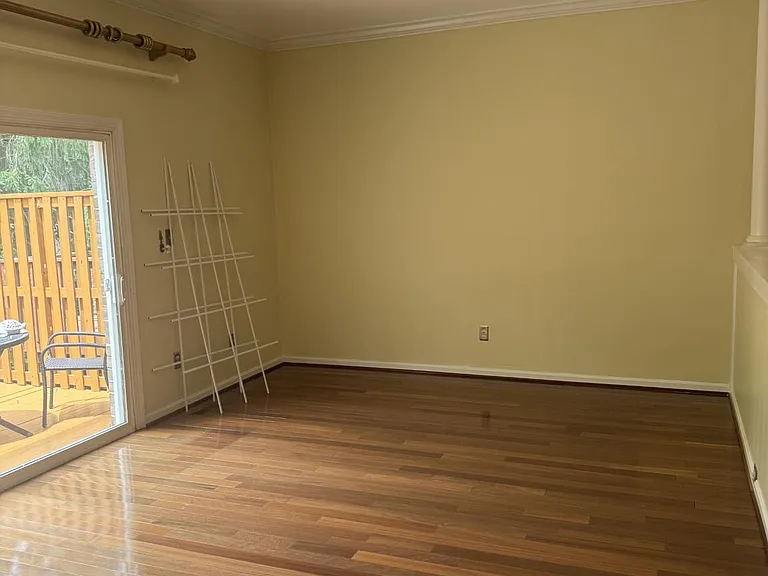 32 Alderman Ct — Photo 9