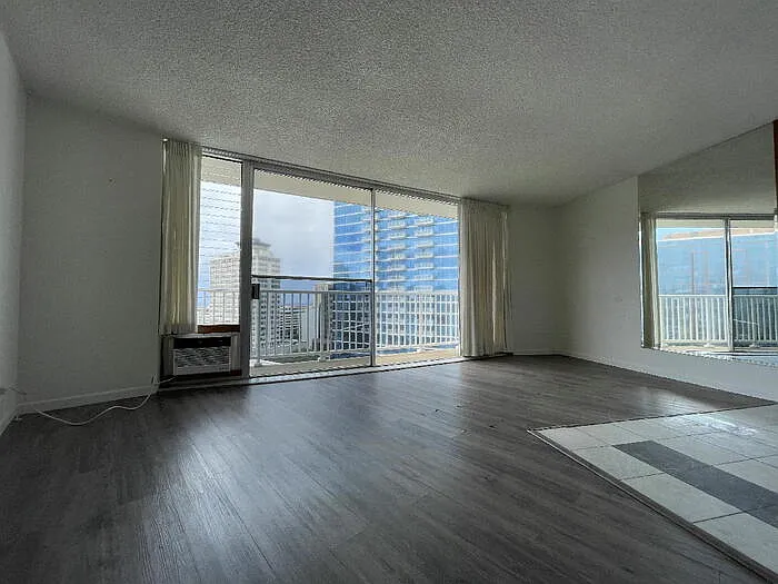 Studio, 1.0 bath, $1,495 — Photo 4