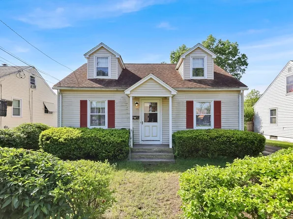 95 Kingsley St, Springfield, MA 01104