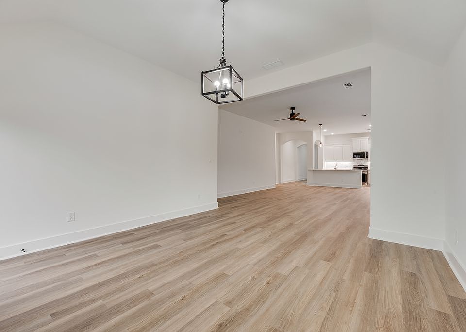 1st image of 4703 Sephora Dr