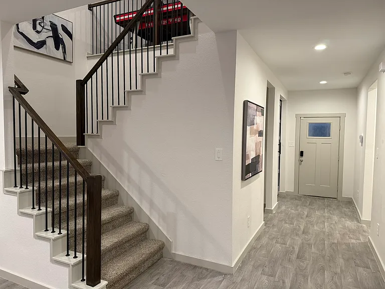 1815 Rolling Hill Ln — Photo 15