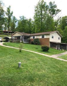 226 Melody Ln, Milton, WV, 25541