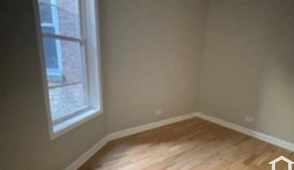 4th image of 6348 S Langley Ave #2