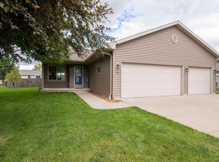 747 Konnor Ct, Omro, WI 54963