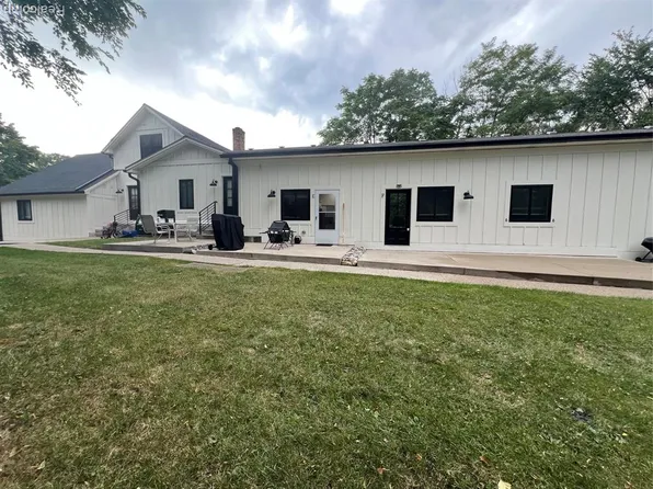3575 Cass Elizabeth Rd Unit E, Waterford, MI 48328