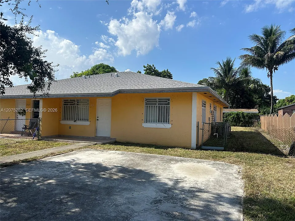 2421 NW 99th Ter #2