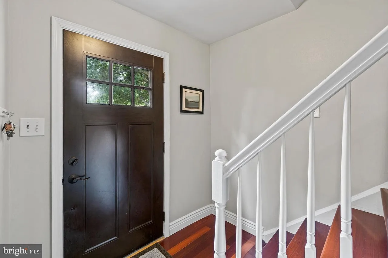 3 bed, 2.5 bath, 1577 sqft, $3,200 — Photo 4