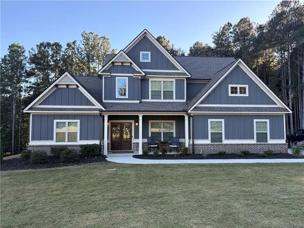 1401 Henderson Ridge Ln, Loganville, GA 30052