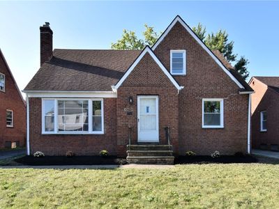 3830 Colony Rd, South Euclid, OH, 44118
