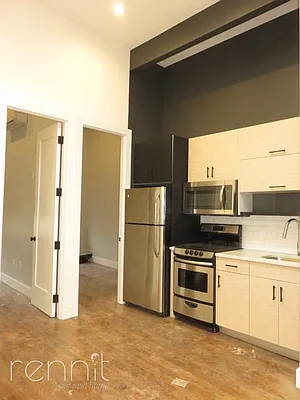 Rented by Rennit Inc. | media 21