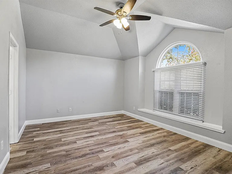 1533 Prescott Dr — Photo 6