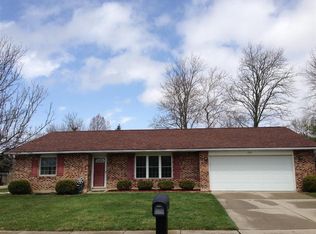 1021 Newpark Dr, Englewood, OH 45322