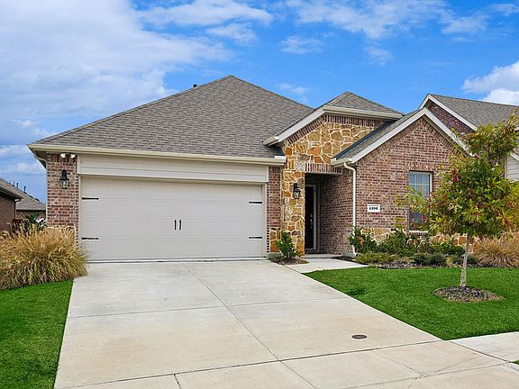 2nd image of 4106 Ellinger Dr