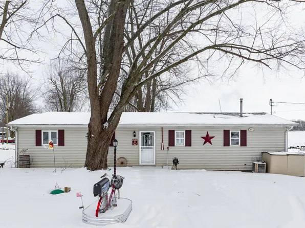 8668 S Valentine Rd, Claypool, IN 46510
