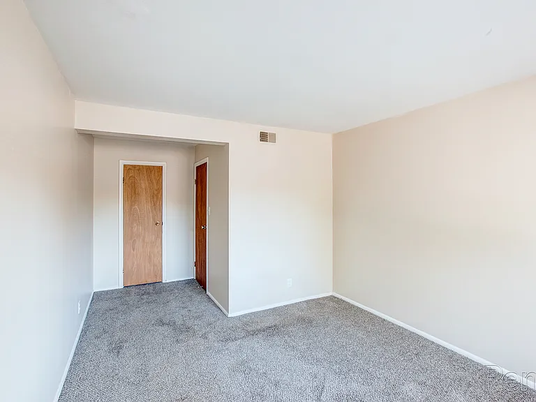 Ravine Woods Apartments — Photo 29