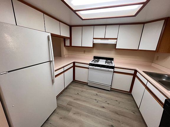 5th image of 4484 Montalvo St APT 3