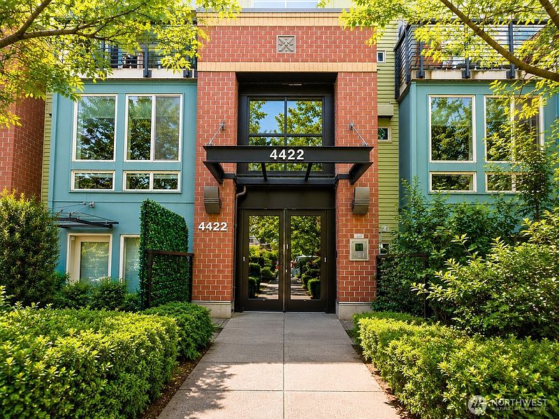 2nd image of 4422 Bagley Avenue N #204