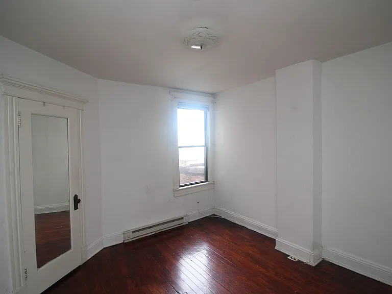 2820 Guilford Ave. — Photo 7