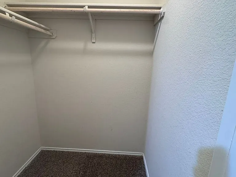 1812 Bee Creek Loop — Photo 34