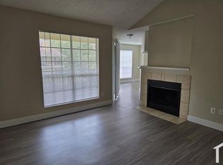 8736 Mallard Reserve Dr, Tampa, FL 33614