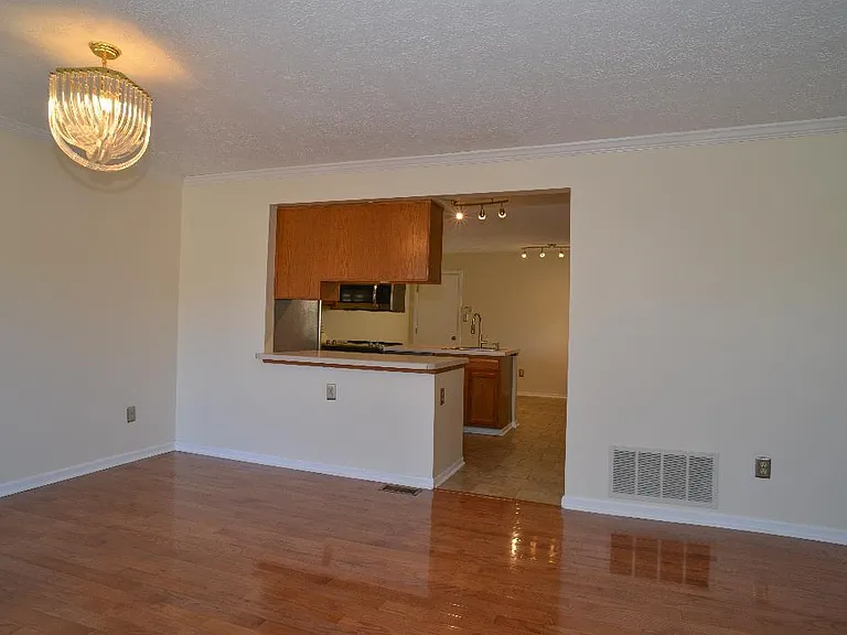 152 Villa Dr #NORTH HILLS — Photo 10