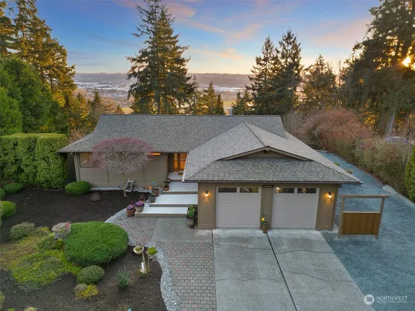 26625 Woodland Way S, Kent, WA 98030