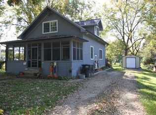 909 W Walworth Ave, Whitewater, WI 53190