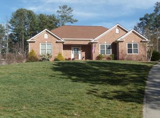 6060 Wills Orchard Rd, Cumming, GA 30040