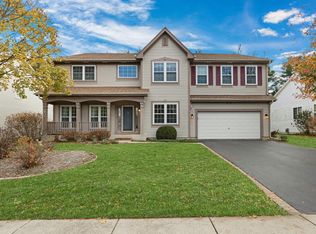 495 Old Walnut Cir, Gurnee, IL 60031