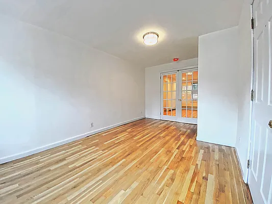 Rented by Douglas Elliman | media 19