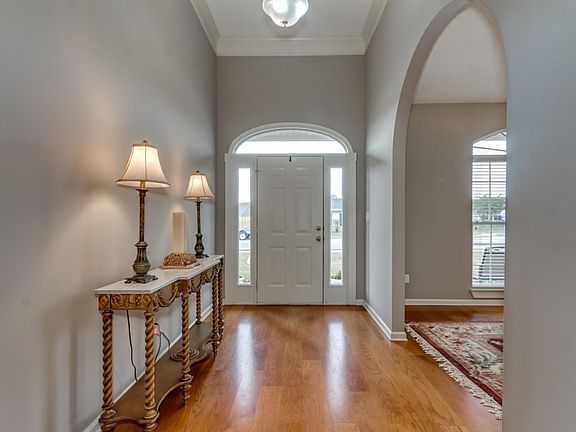 2nd image of 9909 Empress Blvd