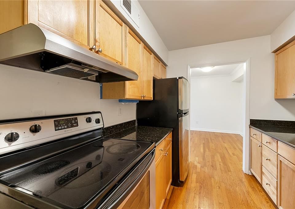 1st image of 1150 Collier Rd NW APT I3