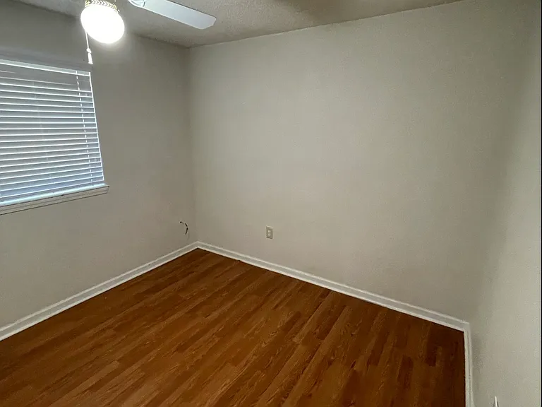 5529 Beth Ann Dr — Photo 3