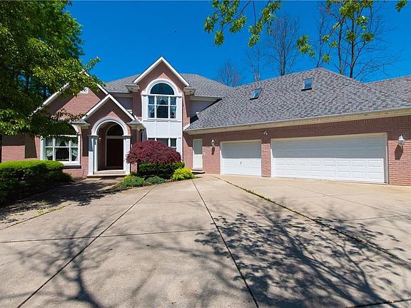 2nd image of 459 Riverview Dr