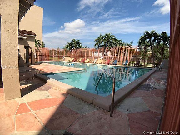 3rd image of 10227 NW 9th Street Cir #3053