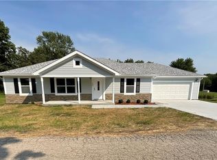 300 Maple Ter, Maysville, MO 64469