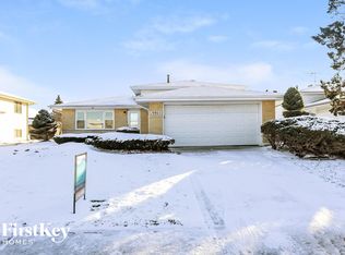 5811 Kathryn Ln, Matteson, IL 60443
