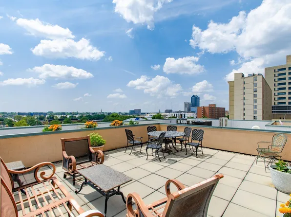 196 S Grant Ave APT 203, Columbus, OH 43215
