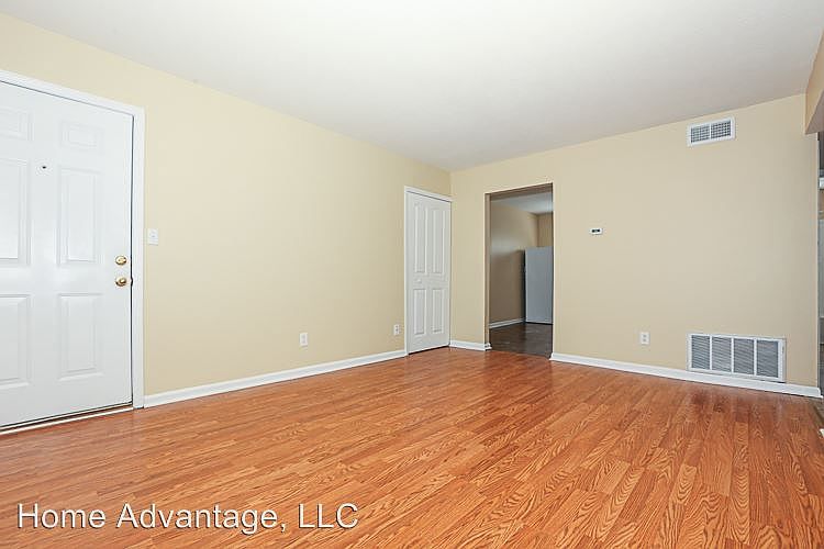 1st image of 4801 Fury Way APT 18