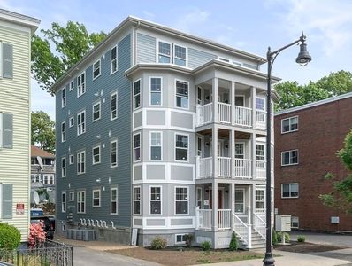 650-652 Hyde Park Ave #2L, Boston, MA, 02131