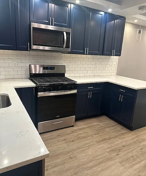 703 N Port St — Photo 8