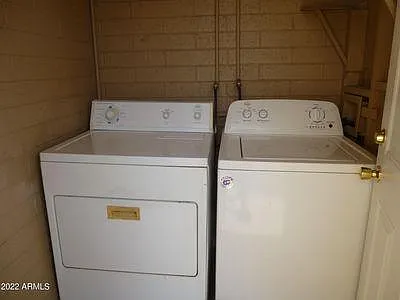 946 E Loma Vista Dr — Photo 14