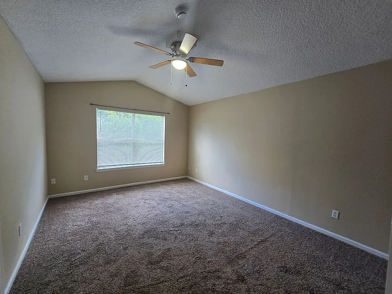 5260 Collins Rd #201 — Photo 10