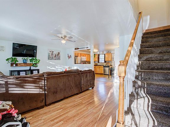 3rd image of 520 W 6th Street #19