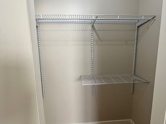 4th image of 765 14th Ave APT 6
