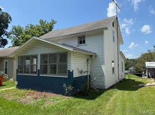 425 N 2nd St, Vandalia, IL 62471