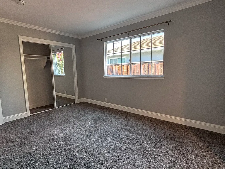 4992 Mattos Dr — Photo 23